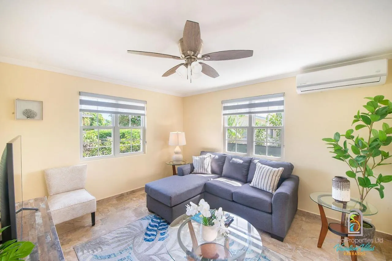 קרייסט צ'רץ' Dover Court Apartments - Steps To St Lawrence Gap ברבדוס